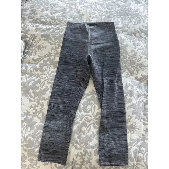 Lululemon Cropped Leggings - Picture 1 of 3